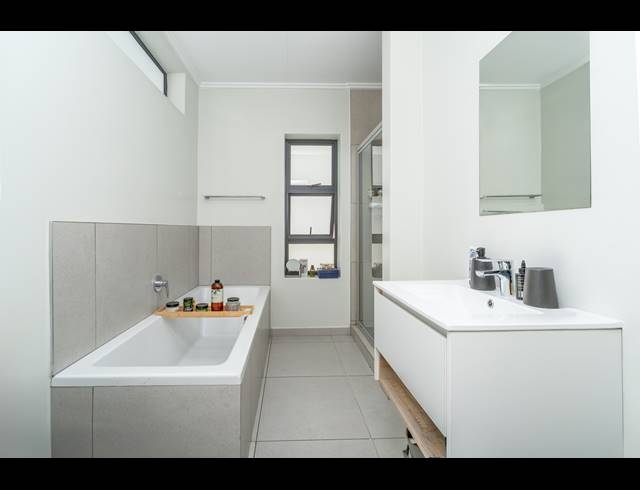 3 BEDROOM TOWNHOUSE FOR SALE IN BROADACRES